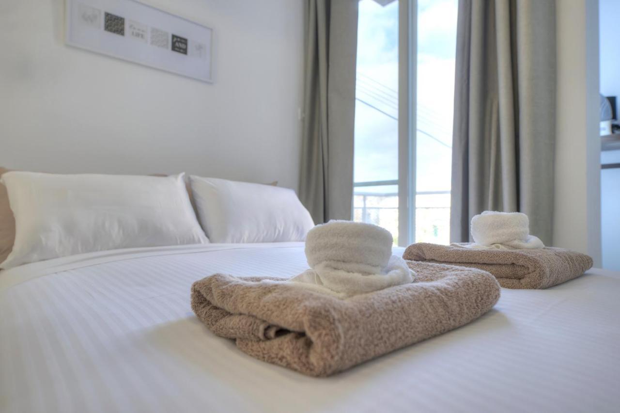 Brand New And Tastefully Furnished 2 Bedroom Apartment Ddif1-2 グジラ エクステリア 写真