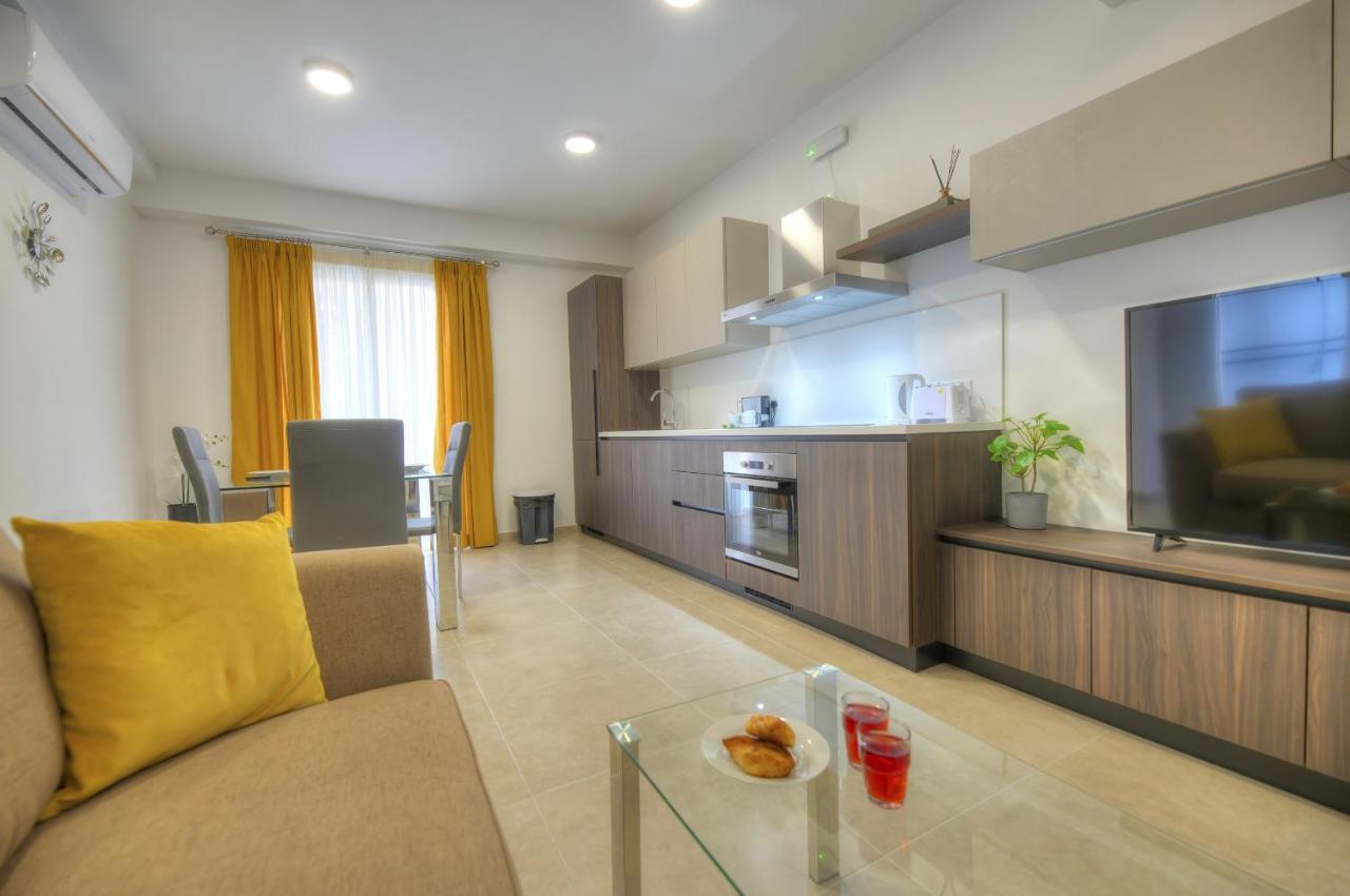 Brand New And Tastefully Furnished 2 Bedroom Apartment Ddif1-2 グジラ エクステリア 写真